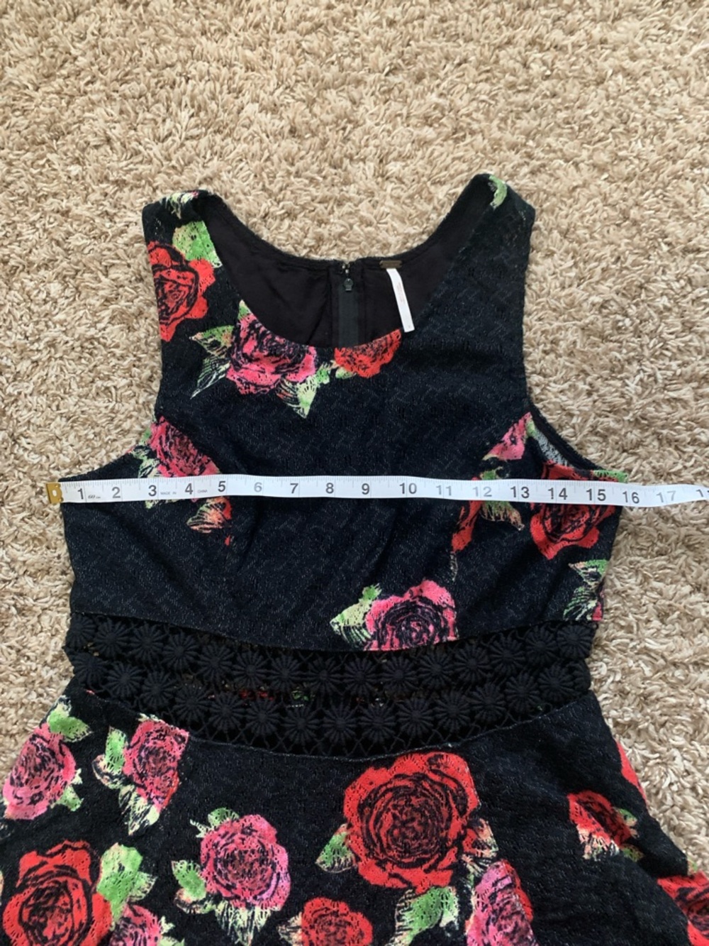 Free People Women’s Black Lace Rose Floral Mini Sleeveless Skater Dress Size 8 - Picture 7 of 12